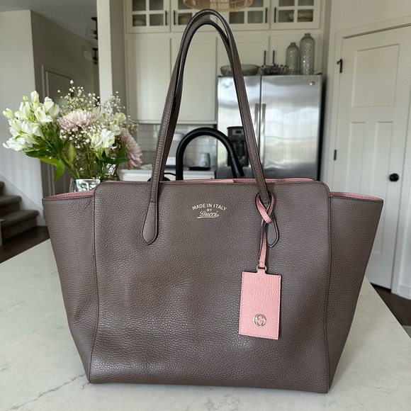 Gucci Large Swing Tote Brown and Pink Bag with Luggage Tag - Picture 1 of 16